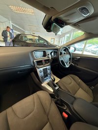 USED 2016 66 VOLVO V40 CROSS COUNTRY 2.0 D2 Nav Plus Hatchback 5dr Diesel Manual Euro 6 (s/s) (120 ps) NEW CAMBELT AND WATER PUMP!