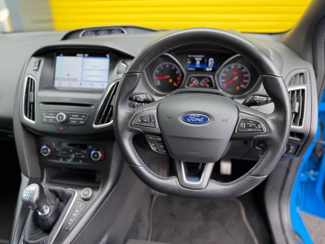 View our FORD FOCUS