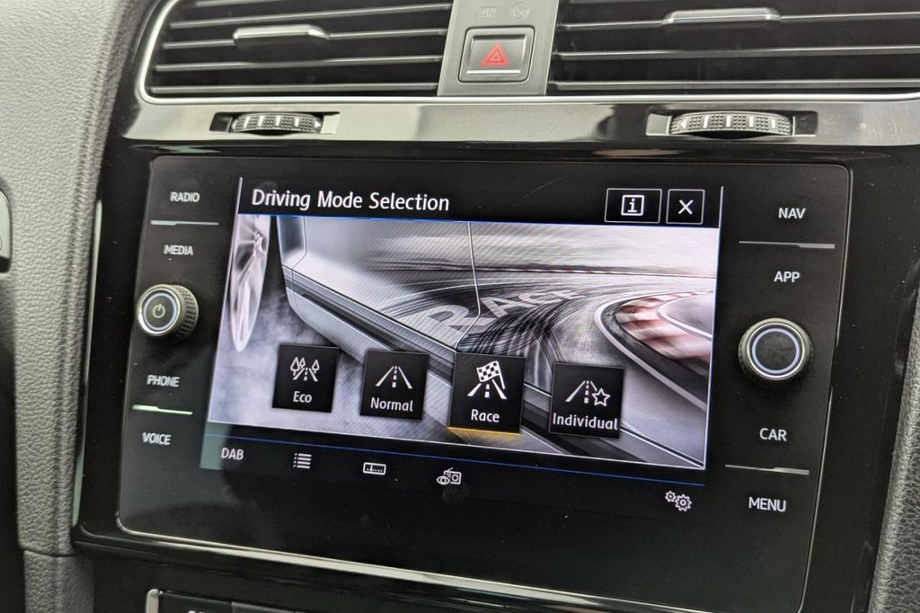 USED 2018 18 VOLKSWAGEN GOLF 2.0 TSI R Estate 5dr Petrol DSG 4Motion Euro 6 (s/s) (310 ps) 4X4, Car Play, Sat Nav