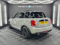 USED 2018 18 MINI HATCH 1.5 Cooper D Hatchback 5dr Diesel Steptronic Euro 6 (s/s) (116 ps) SUNROOF, HEATED SEATS, AUTOMATIC
