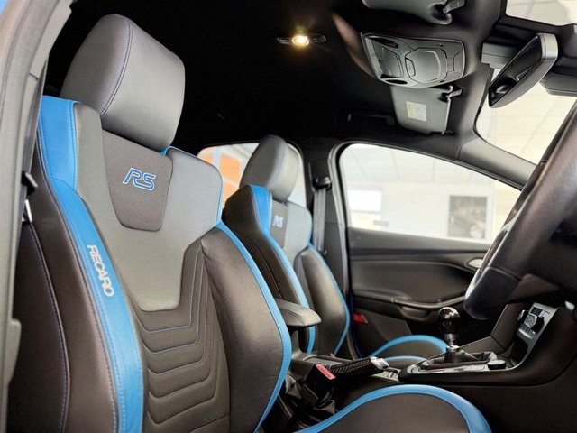 View our FORD FOCUS