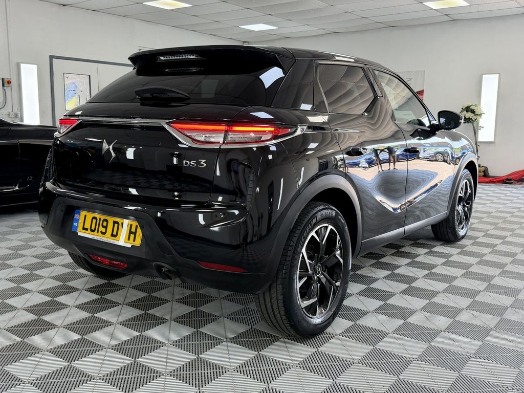 USED 2019 19 DS AUTOMOBILES DS 3 CROSSBACK 1.2 PureTech Prestige Crossback 5dr Petrol Manual Euro 6 (s/s) (100 ps) 