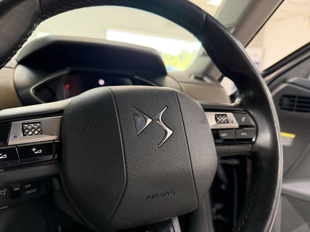 USED 2019 19 DS AUTOMOBILES DS 3 CROSSBACK 1.2 PureTech Prestige Crossback 5dr Petrol Manual Euro 6 (s/s) (100 ps) 
