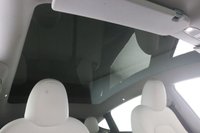 USED 2024 24 TESLA MODEL Y Auto RWD 5dr 