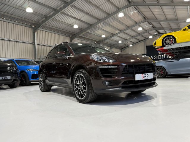 View our PORSCHE MACAN