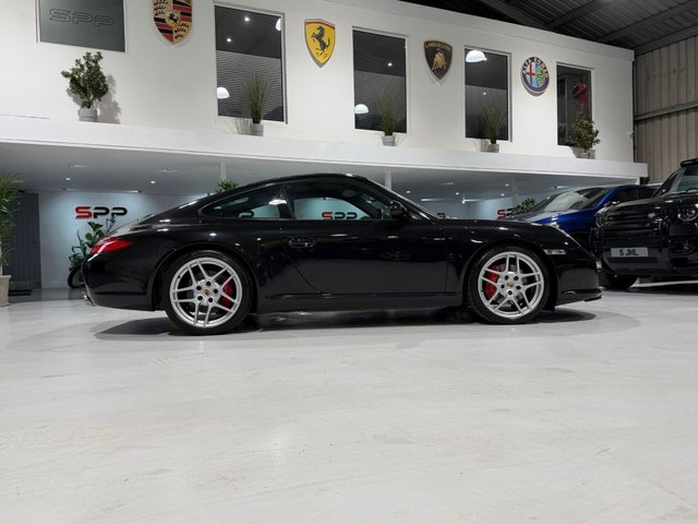 View our PORSCHE 911