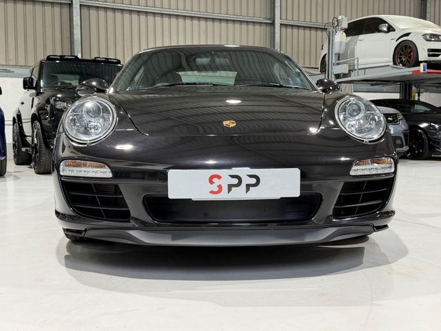 View our PORSCHE 911