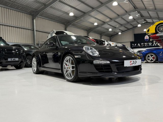 View our PORSCHE 911