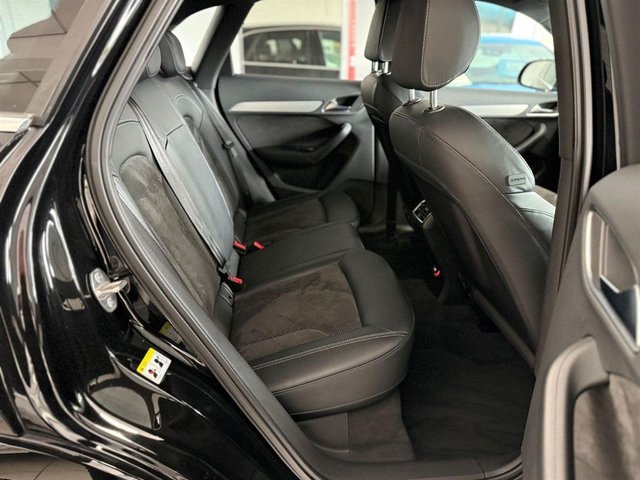 View our AUDI Q3