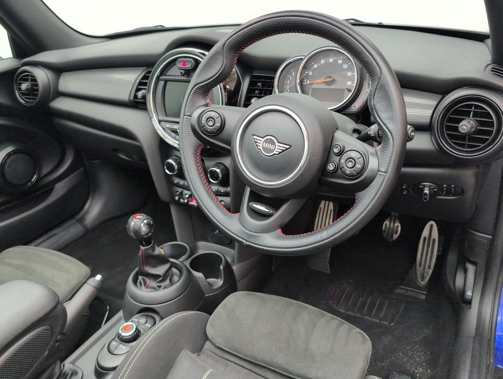 Used 2019 19 MINI CONVERTIBLE 1.5 Cooper Sport 2dr CLICK+COLLECT / HOME DELIVERY