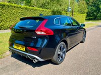 USED 2018 68 VOLVO V40 1.5 T2 GPF R-Design Nav Plus Hatchback 5dr Petrol Auto Euro 6 (s/s) (122 ps) **FULL DEALER HISTORY**