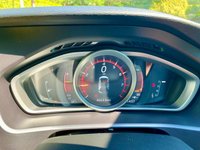 USED 2018 68 VOLVO V40 1.5 T2 GPF R-Design Nav Plus Hatchback 5dr Petrol Auto Euro 6 (s/s) (122 ps) **FULL DEALER HISTORY**