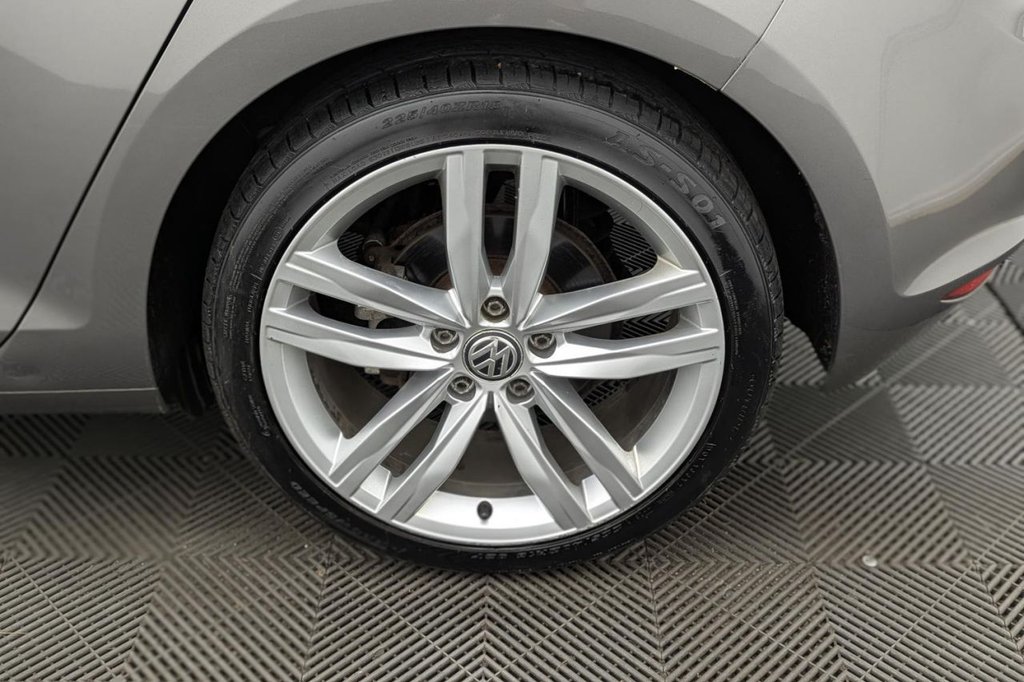 USED 2016 66 VOLKSWAGEN GOLF 2.0 TDI BlueMotion Tech GT Edition Hatchback 5dr Diesel DSG Euro 6 (s/s) (150 ps) Pan Roof, Sat Nav, Cruise