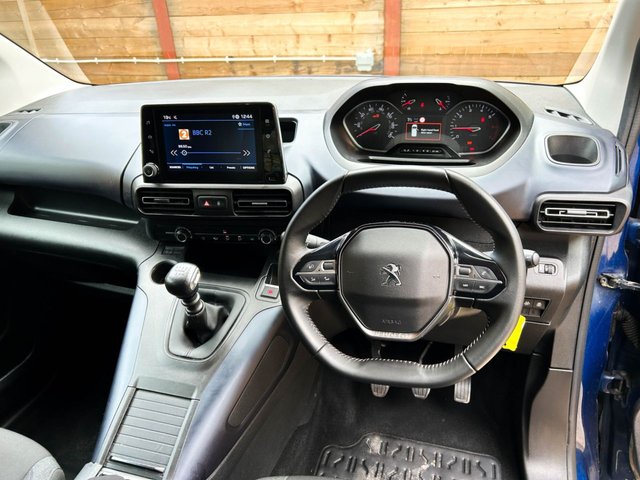 View our PEUGEOT RIFTER