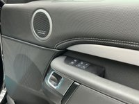 USED 2023 23 LAND ROVER DISCOVERY 3.0 D300 MHEV R-Dynamic HSE SUV 5dr Diesel Auto 4WD Euro 6 (s/s) (300 ps) Finished In Santorini Black, This 7 Seater Discovery Comes With Full Land Rover Service History, 23" Riviera Alloy Wheels, Meridian Premium Sound System, Heated Front And Rear Seats, Heated Steering Wheel, Powered Gesture Tailgate, 2 Keys, Fixed Glass Panoramic Roof, 360 And Reverse Cameras, 12 Months MOT, 3 Months Warranty. Finance And Extended Warranty Available.