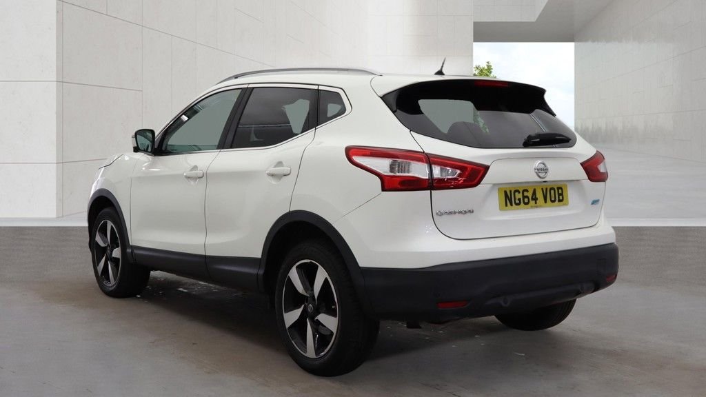 USED 2015 64 NISSAN QASHQAI 1.5 dCi n-tec+ SUV 5dr Diesel Manual 2WD Euro 5 (s/s) (110 ps)