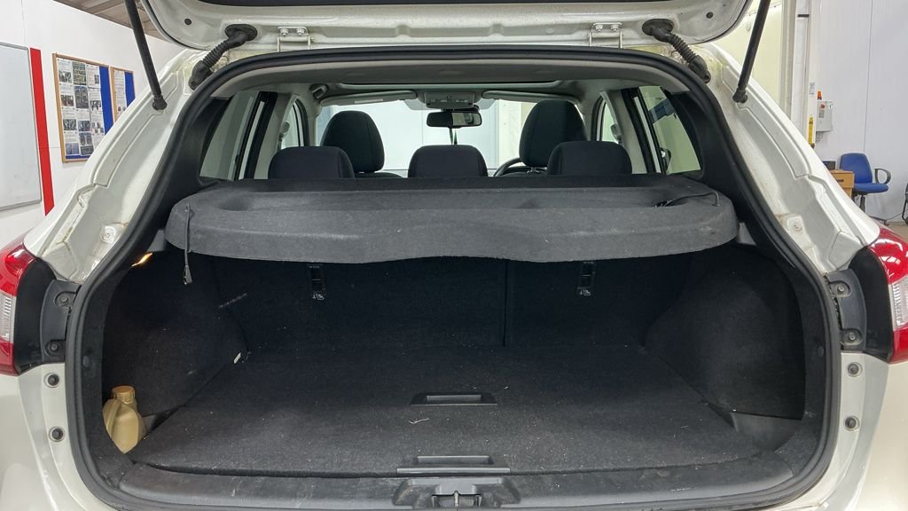 USED 2015 64 NISSAN QASHQAI 1.5 dCi n-tec+ SUV 5dr Diesel Manual 2WD Euro 5 (s/s) (110 ps)