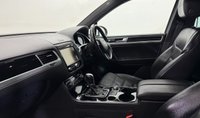 USED 2017 17 VOLKSWAGEN TOUAREG 3.0 TDI V6 BlueMotion Tech R-Line Plus SUV 5dr Diesel Tiptronic 4WD Euro 6 (s/s) (262 ps) 