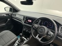 USED 2020 20 VOLKSWAGEN T-ROC 1.5 TSI GPF EVO R-Line SUV 5dr Petrol Manual Euro 6 (s/s) (150 ps) Finished In Pure White, This T-Roc Comes With 2 Keys, Reverse Camera, Front And Rear Parking Sensors, Service History, R Logo Embossed, Heated Front Seats, 19" Alloy Wheels, 12 Months MOT, 3 Months Warranty. Finance And Extended Warranty Available.