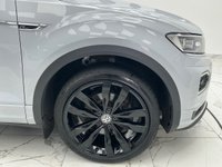 USED 2020 20 VOLKSWAGEN T-ROC 1.5 TSI GPF EVO R-Line SUV 5dr Petrol Manual Euro 6 (s/s) (150 ps) Finished In Pure White, This T-Roc Comes With 2 Keys, Reverse Camera, Front And Rear Parking Sensors, Service History, R Logo Embossed, Heated Front Seats, 19" Alloy Wheels, 12 Months MOT, 3 Months Warranty. Finance And Extended Warranty Available.