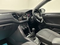 USED 2020 20 VOLKSWAGEN T-ROC 1.5 TSI GPF EVO R-Line SUV 5dr Petrol Manual Euro 6 (s/s) (150 ps) Finished In Pure White, This T-Roc Comes With 2 Keys, Reverse Camera, Front And Rear Parking Sensors, Service History, R Logo Embossed, Heated Front Seats, 19" Alloy Wheels, 12 Months MOT, 3 Months Warranty. Finance And Extended Warranty Available.