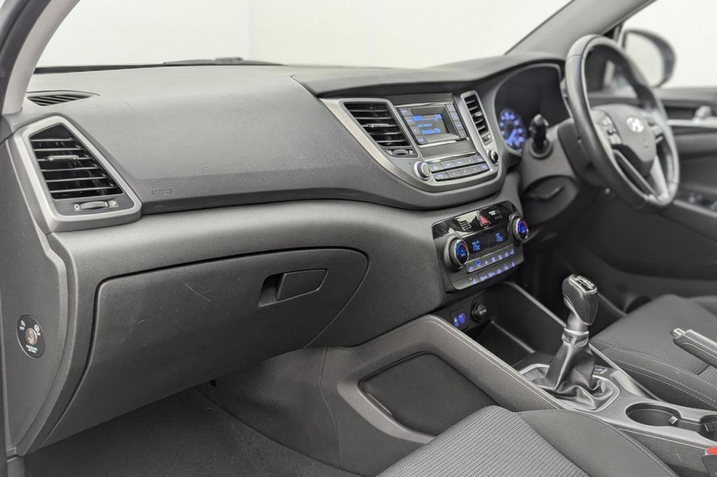 USED 2018 18 HYUNDAI TUCSON 1.6 GDi Blue Drive SE SUV 5dr Petrol Manual Euro 6 (s/s) (132 ps) Bluetooth, 17" Alloys, Air Con