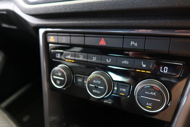 View our VOLKSWAGEN T-ROC