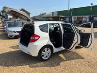 USED 2015 64 HONDA JAZZ 1.4 i-VTEC ES Plus Hatchback 5dr Petrol Manual Euro 5 (99 ps) FULL HISTORY+NEW MOT