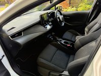 USED 2020 69 TOYOTA COROLLA 1.8 VVT-h Icon Tech Hatchback 5dr Petrol Hybrid CVT Euro 6 (s/s) (122 ps) Toyota service history and Warranty