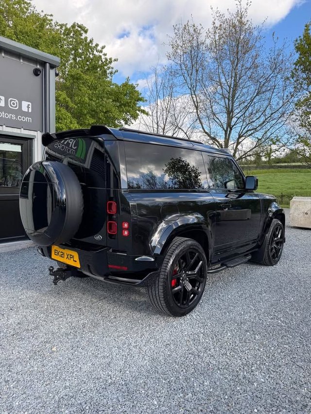 View our LAND ROVER DEFENDER