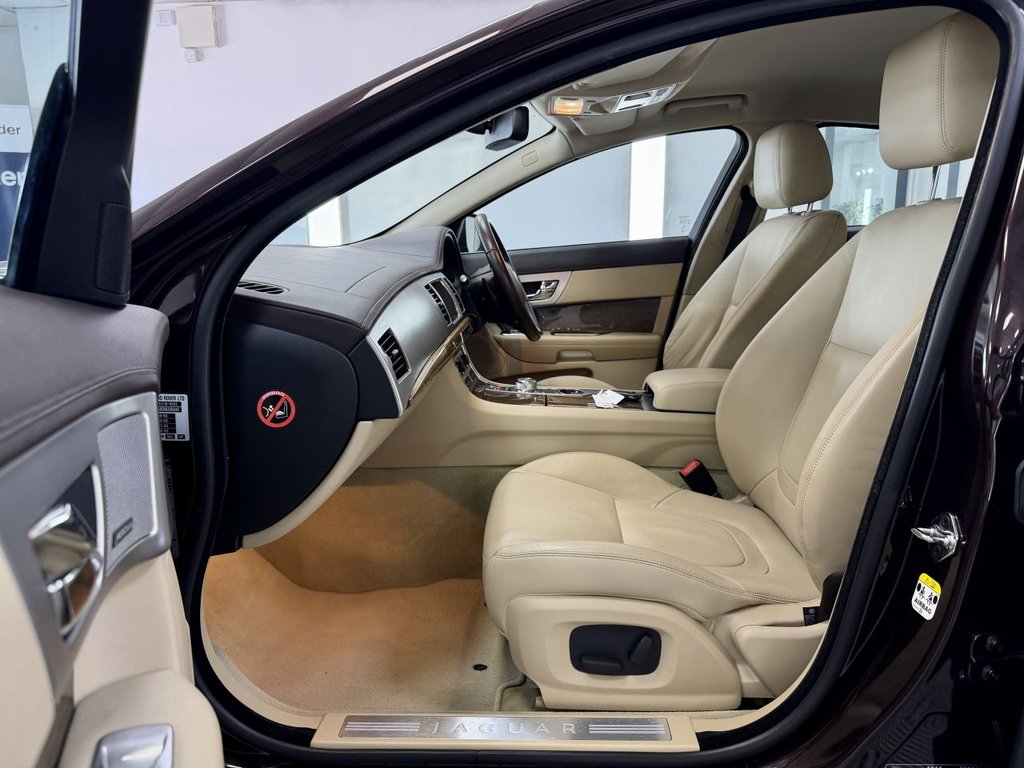 USED 2013 63 JAGUAR XF 3.0d V6 Premium Luxury Saloon 4dr Diesel Auto Euro 5 (s/s) (240 ps) 