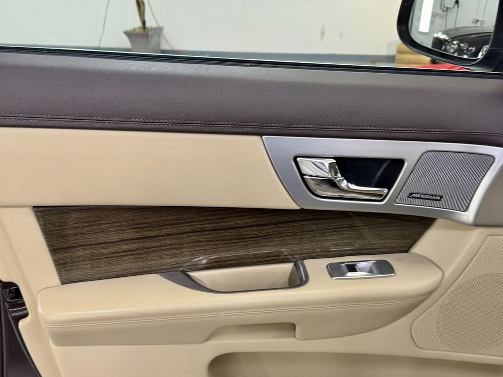 USED 2013 63 JAGUAR XF 3.0d V6 Premium Luxury Saloon 4dr Diesel Auto Euro 5 (s/s) (240 ps) 