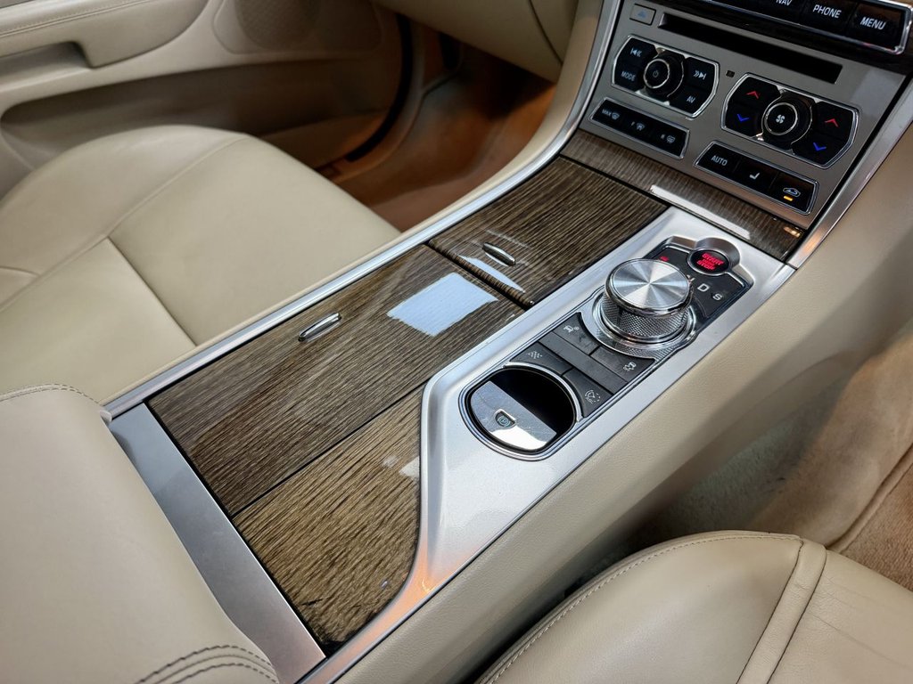 USED 2013 63 JAGUAR XF 3.0d V6 Premium Luxury Saloon 4dr Diesel Auto Euro 5 (s/s) (240 ps) 