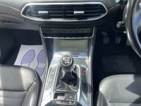USED 2022 22 MG MG HS 1.5 T-GDI Exclusive SUV 5dr Petrol Manual Euro 6 (s/s) (162 ps) Rear Camera, Pan Roof