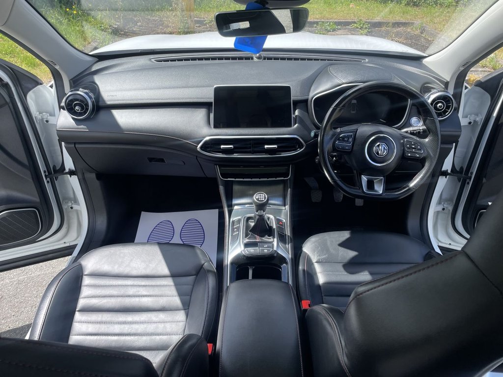 USED 2022 22 MG MG HS 1.5 T-GDI Exclusive SUV 5dr Petrol Manual Euro 6 (s/s) (162 ps) Rear Camera, Pan Roof