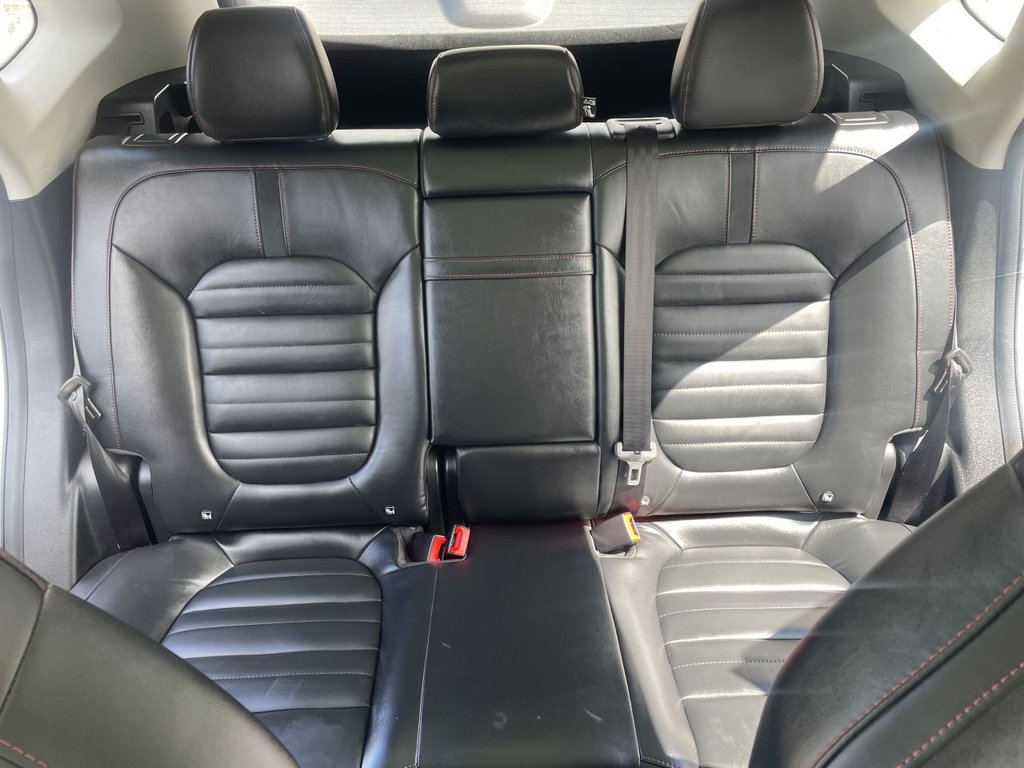 USED 2022 22 MG MG HS 1.5 T-GDI Exclusive SUV 5dr Petrol Manual Euro 6 (s/s) (162 ps) Rear Camera, Pan Roof