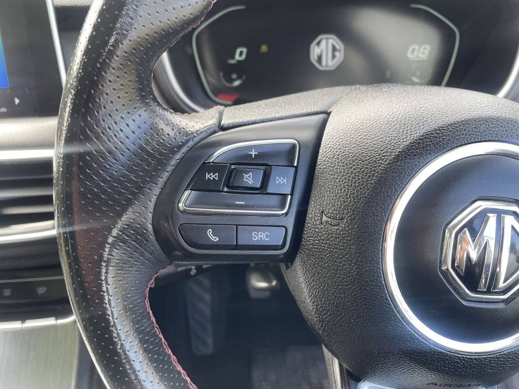 USED 2022 22 MG MG HS 1.5 T-GDI Exclusive SUV 5dr Petrol Manual Euro 6 (s/s) (162 ps) Rear Camera, Pan Roof
