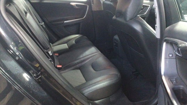 View our VOLVO V60