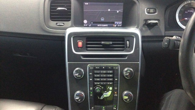 View our VOLVO V60