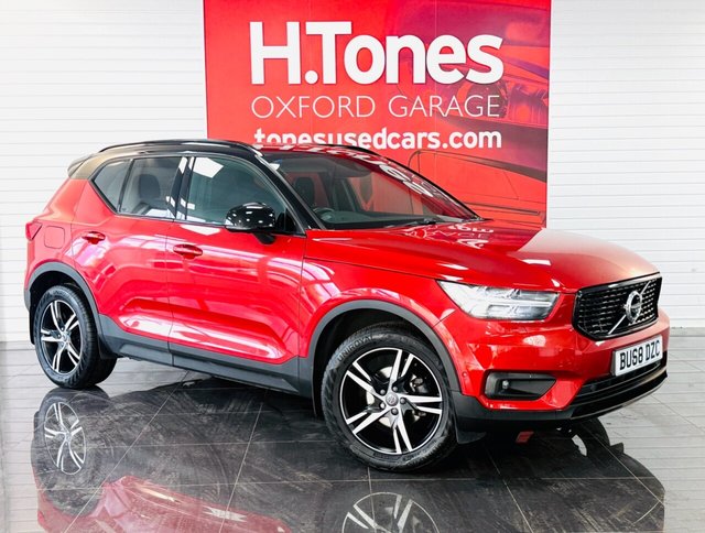 View our VOLVO XC40