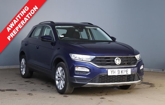 View our Volkswagen T-Roc 1.5 TSI GPF EVO SE SUV 5dr Petrol DSG Euro 6 (s/s) (150 ps)