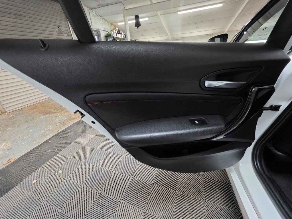 USED 2017 17 BMW 1 SERIES 2.0 118d Sport Hatchback 5dr Diesel Manual Euro 6 (s/s) (150 ps) Cruise Control !