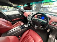 USED 2015 06 MASERATI GHIBLI 3.0 V6 Saloon 4dr Petrol ZF Euro 5 (330 ps) Red Leather - 2 Keys -Stunning