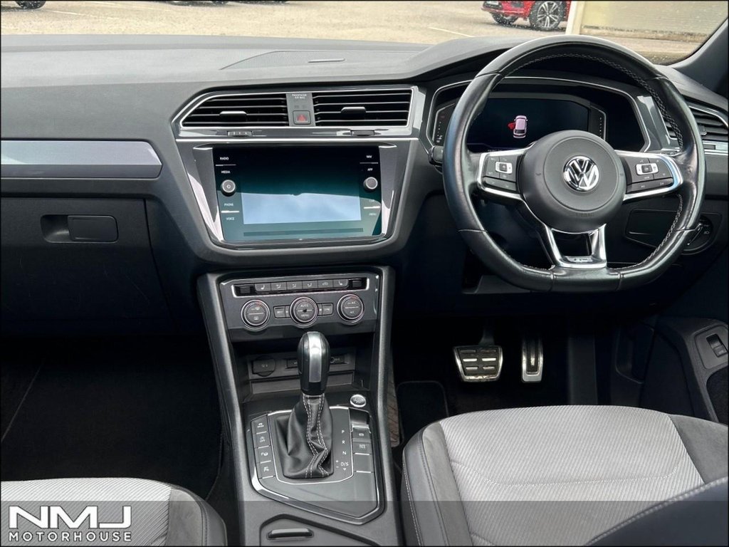 USED 2020 20 VOLKSWAGEN TIGUAN 1.5 TSI EVO R-Line Tech DSG Euro 6 (s/s) 5dr 9.9%APR LOW MILEAGE PAN ROOF