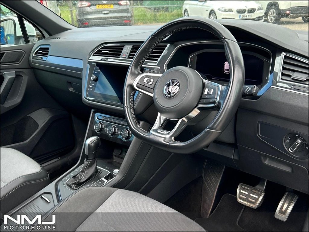 USED 2020 20 VOLKSWAGEN TIGUAN 1.5 TSI EVO R-Line Tech DSG Euro 6 (s/s) 5dr 9.9%APR LOW MILEAGE PAN ROOF