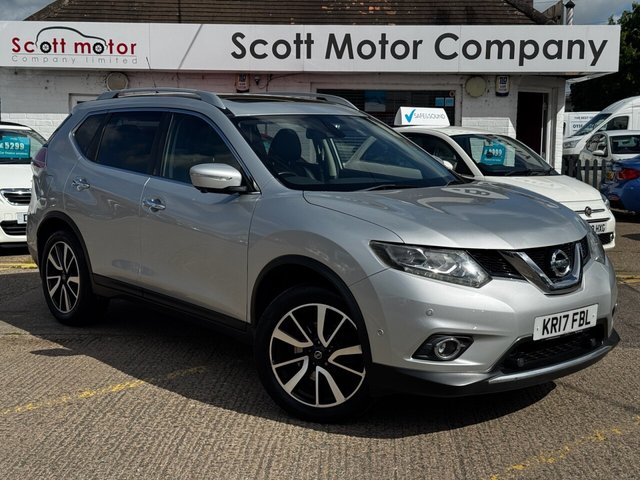 View our NISSAN X-TRAIL