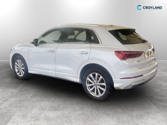 View our AUDI Q3