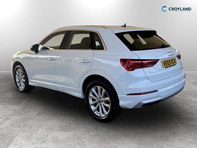 View our AUDI Q3