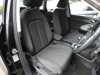 USED 2021 21 AUDI Q3 1.5 TFSI CoD 35 Technik 5d 150 S/S 1 OWNER FROM NEW, FULL SERVICE HISTORY, UPGRADE FOLDING TOW BAR,  VIRTUAL COCKPIT (DIGITAL DASH), REAR PARKING SENSORS , SAT NAV, WIRELESS APPLE CARPLAY / ANDROID AUTO, AUDI PRE SENSE, SIDE ASSIST, LANE DEPARTURE WARNING, TRAFFIC SIGN RECOGNITION, ELECTRIC FOLDING HEATED MIRRORS, DAB RADIO, BLUETOOTH PHONE & MUSIC, USB C PORTS, VOICE CONTROL,  6 SPEED MANUAL GEARBOX, START STOP, LED DAYTIME RUNNING LIGHTS, 17 INCH 10 SPOKE ALLOY WHEELS, ELECTRIC TAILGATE, ROOF RAILS, CLOTH INTERIOR