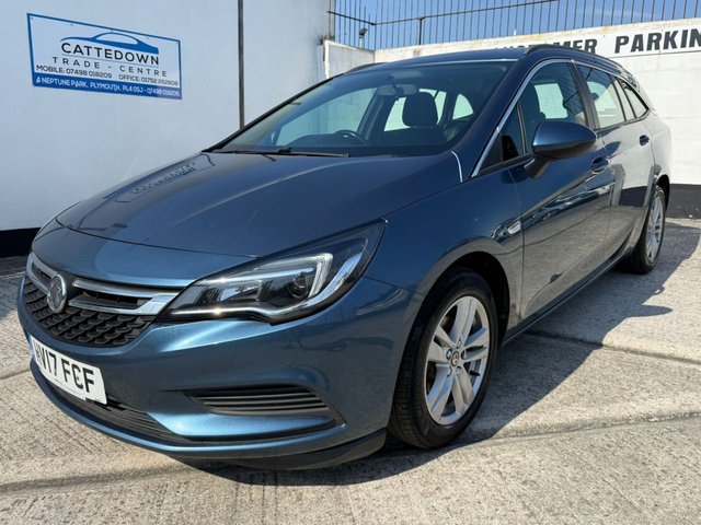 View our Vauxhall Astra 1.6 CDTi ecoFLEX Tech Line Sports Tourer 5dr Diesel Manual Euro 6 (s/s) (110 ps)